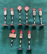 Dinky Toys Traffic Road Signs 9 In Total