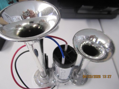 Twin air horns - , fixings)