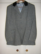 Ladies All Wool Tweed Hacking/Show Jacket with Velvet Collar 38" Chest V.G.C.