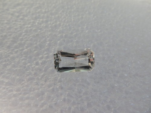 Petalite colourless 3 71cts - petalite,, 3.71cts