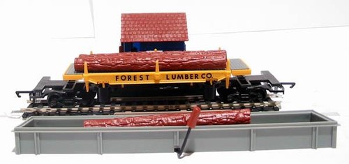 Hornby r8135 timber yard - hornby,