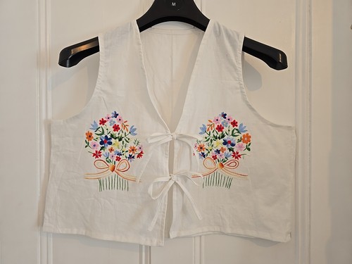 Vintage embroidered flowers