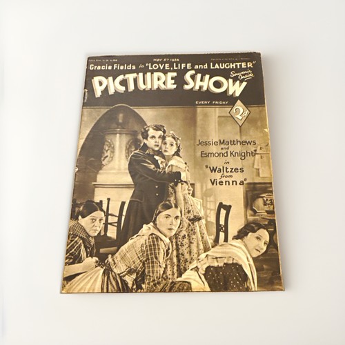 Picture show magazine may - show, 1934