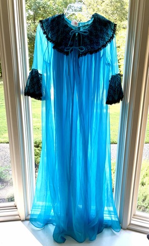 Vintage peignoir set sheer - peignoir,