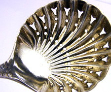 QUALITY ENGLISH ANTIQUE STERLING SILVER SUGAR SIFTER SPOON 1890 VICTORIAN