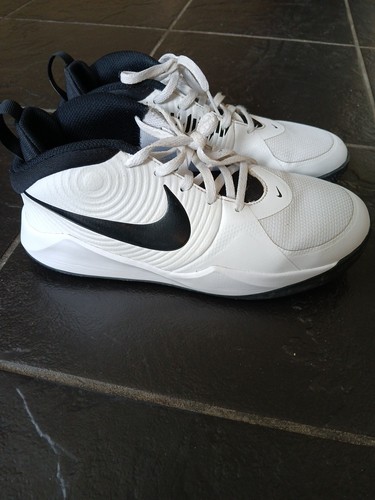 Nike boy trainers size white - 5,