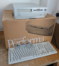 Retro Apple Macintosh Performa