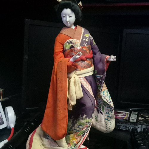 Japanese collectable doll - collectable,