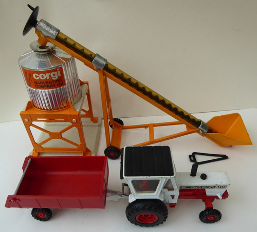 Corgi toys agricultural set - toys,