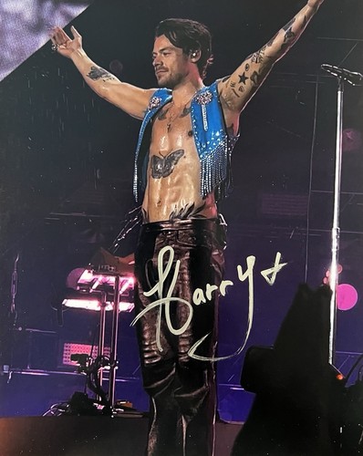 Harry styles signed photo - signed, with