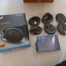 Sennheiser HD 600 Professional Hi Res No Loss Cables, Earpads Included With Box