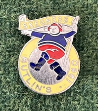 Vintage W Reeves Enamel Badge - Butlins Skegness 1960 - Jolly Fisherman