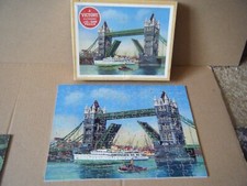 Victory 175 piece plywood jigsaw "THE TOWER BRIDGE" By Hayter & Co. Complete.
