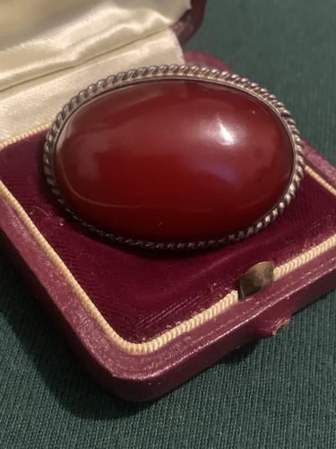 Vintage cherry amber - amber, bakelite