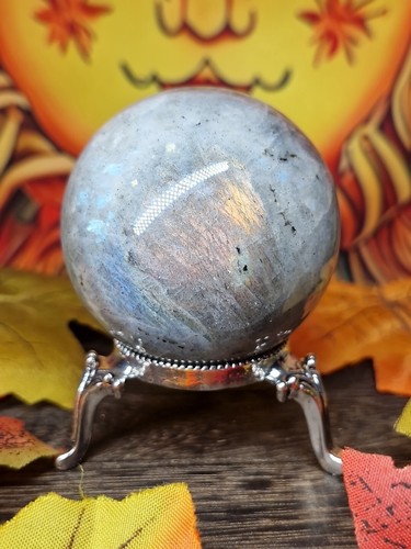 Beautiful grey labradorite - grey,