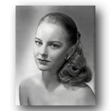 Mimi Berry Photo 8x10