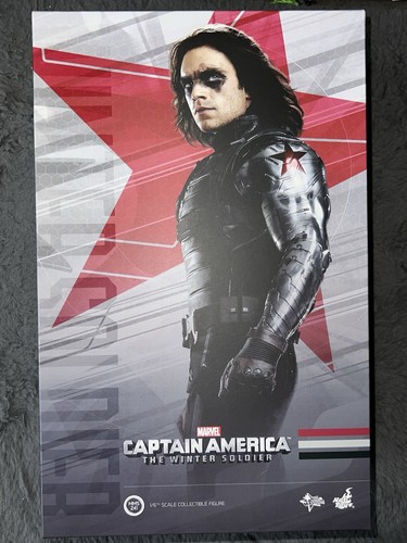 Hot toys captain america - captain,