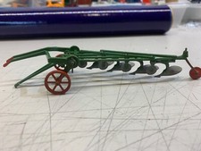 BRITAINS.1:32.FARM.TRANSITIONAL 4 FURROW PLOUGH.ADJUSTABLE PLOUGH.TRACTOR DRAWN