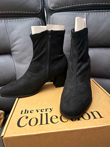 Wide fit women black suede - fit,