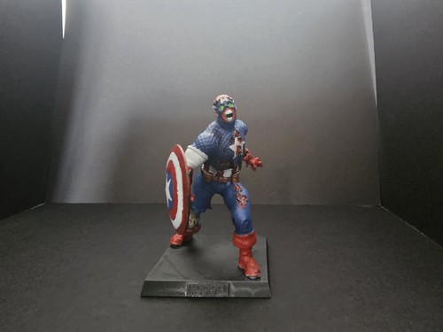 Classic marvel figurine - marvel,