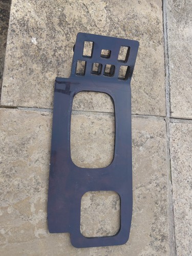Centre console trim - centre,