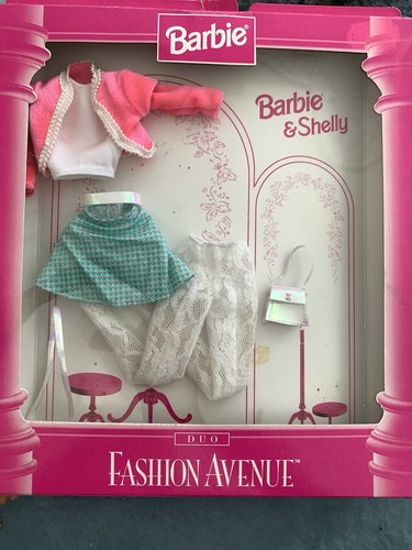 Barbie shelly fashion - barbie, &