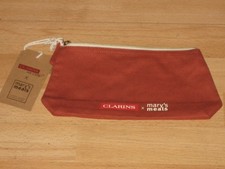 CLARINS RED MARY'S MEALS LOGO
