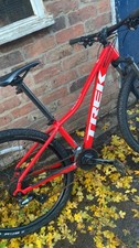 Trek Marlin 5 Mountain Bike Small Red  27.5” Front Suspension Shimano Breaks