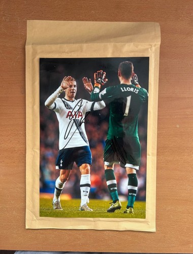 Tottenham hotspur hand signed - tottenham,