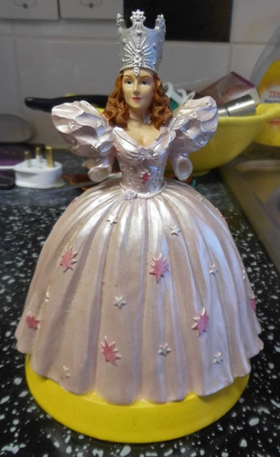 Wizard figurines glinda - of, oz