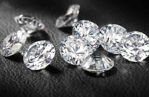Moissanite round brilliant - moissanite,