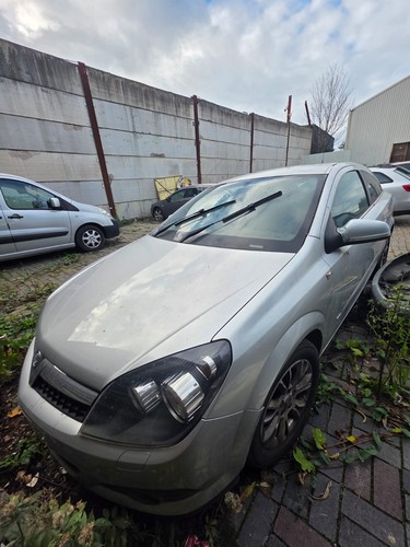 Vauxhall astra sri - astra,