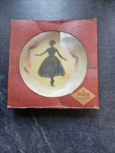 Wade pottery dish - pottery,