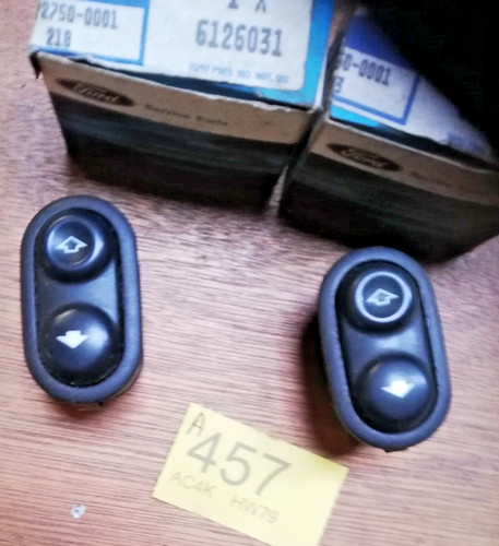 Pair ford 6126031 - of,
