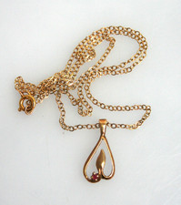 9ct Yellow Gold Ruby Leaf Design Pendant & Chain - 18" Long - Thames Hospice