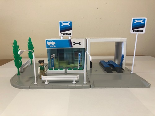 Tomica hypercity repair garage - repair,