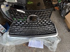 LEXUS CT200 2017 ONWARDS GENUINE FRONT MAIN LOWER GRILL 53102-76020
