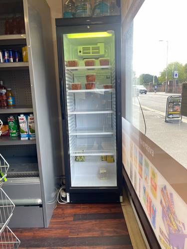 Upright freestanding glass - freestanding,