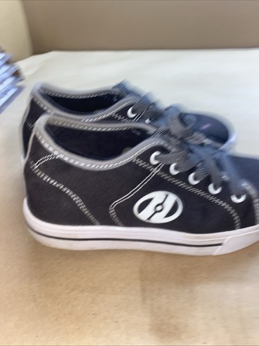 Heeleys wheeled sneakers - heeleys, in