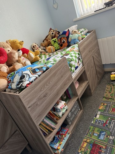 Cabin bed wardrobes and - bed,,