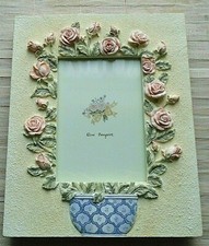 Photo Frame pretty decorative cream and 'rose bouquet' Lovely Mothers Day gift 