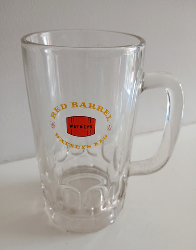 Watneys red barrel pint - barrel,