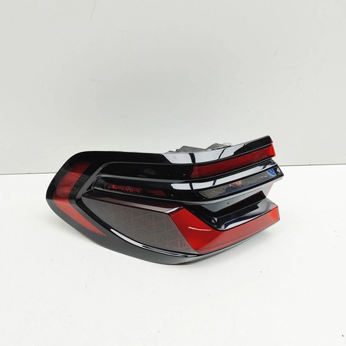 Bmw g07 rear - left, tail