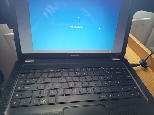Two old laptops - laptops, read
