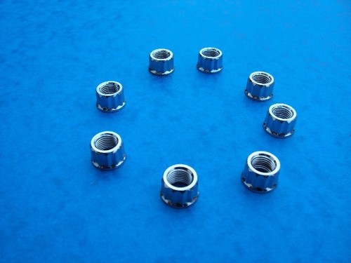 Genuine triumph cylinder base - genuine,