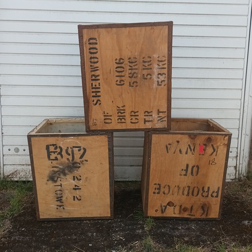 Vintage old tea trunk chest - old,