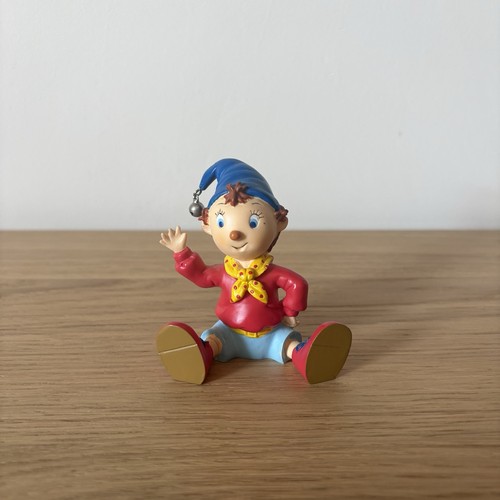 Vintage noddy sitting waving - sitting,