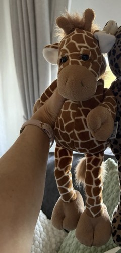 Retired russ berrie giraffe - berrie,