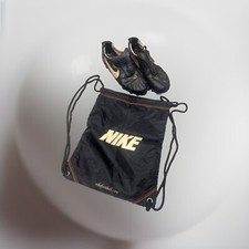 nike ronaldinho football boots