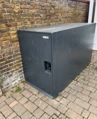 Asgard super secure bike shed - super,